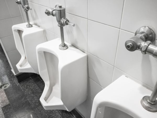 Cost of Urinal Installation in Lilburn