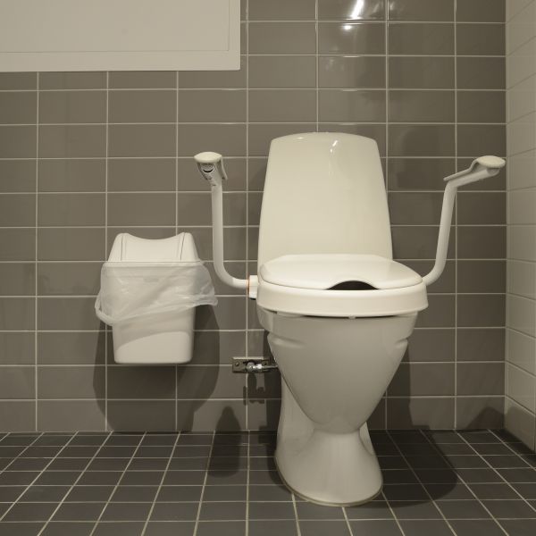 Cost of Commercial Toilet Repair in Lilburn